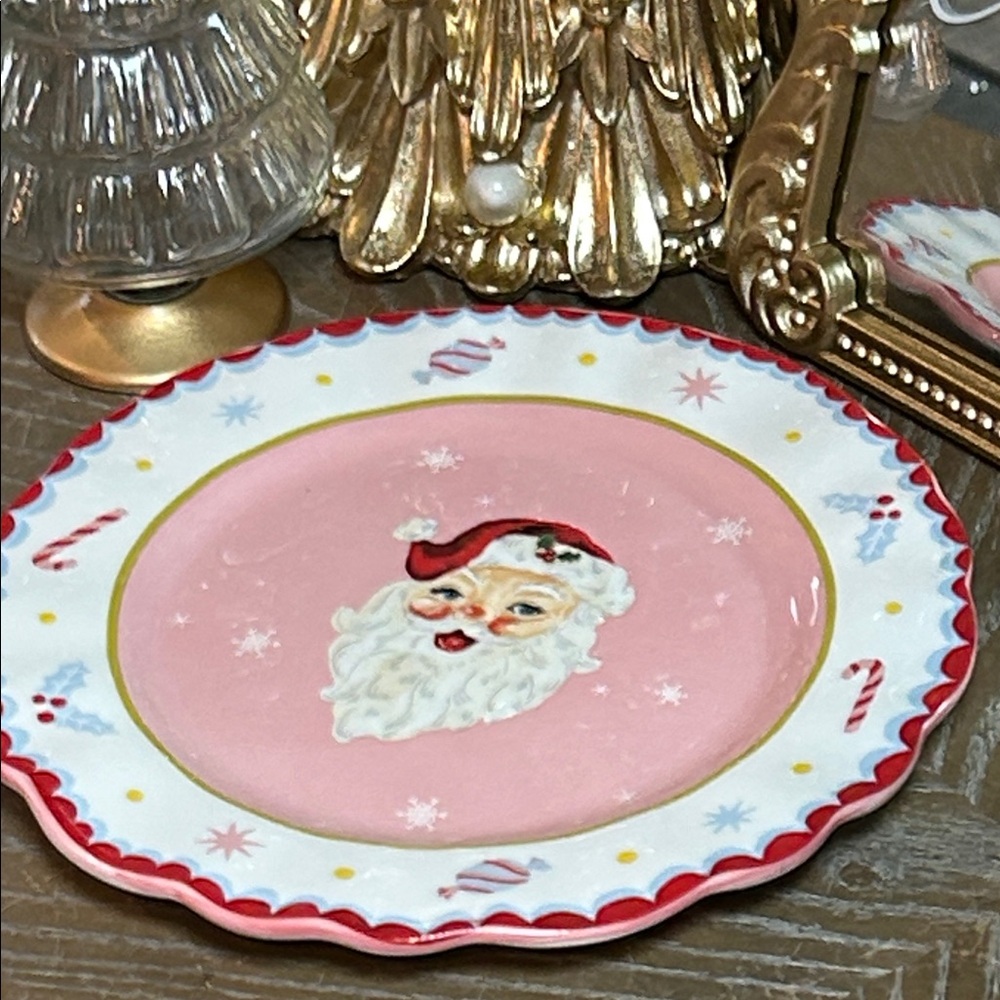 NEW! Vintage Inspired Pink Santa Serving Cookie Plate & Candy Cane Scallop Trim - Picture 6 of 6